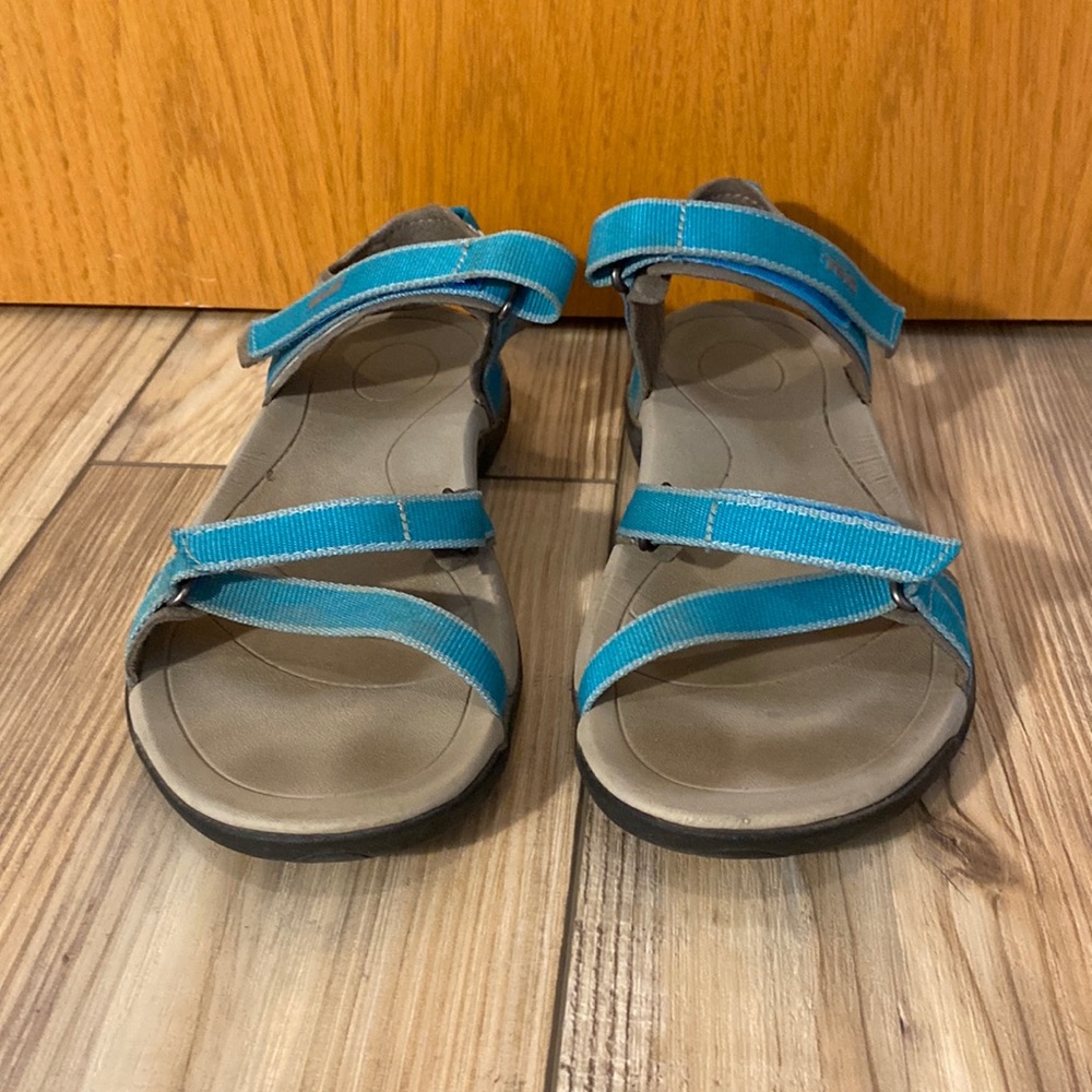Teva blue sandals size 8